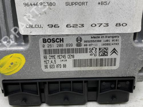 Used Engine control unit (ECU) Engine control unit (ECU) CITROËN C4 I (LC_) [2004-2014] 21196540 21196540