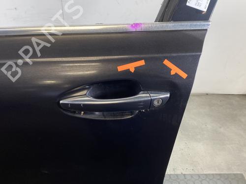 Used Left front door Left front door 22240472 22240472