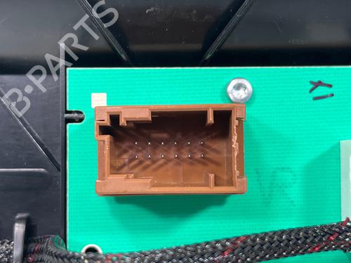 Used Display monitor Display monitor PEUGEOT 5008 (0U_, 0E_) 1.6 HDi (114 hp) 35897064 35897064