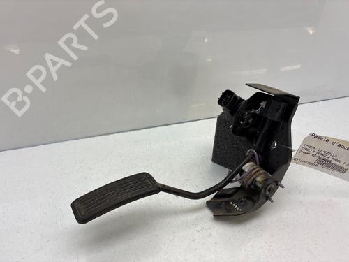 Pedale Pedale TOYOTA COROLLA Verso (ZER_, ZZE12_, R1_) 2.2 D-4D (AUR10_, AUR10R) (136 hp) 36053189 36053189