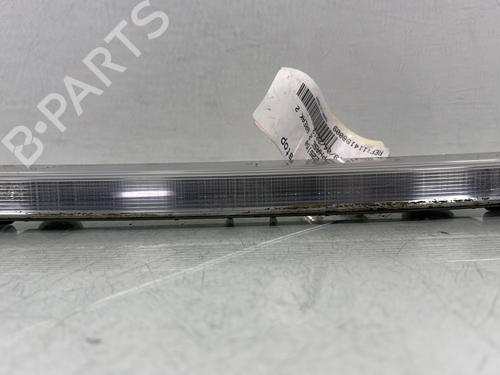 Troisième feu stop TOYOTA AVENSIS Estate (_T27_) 2.0 D-4D (ADT270_, ADT270R) (124 hp) 31831378