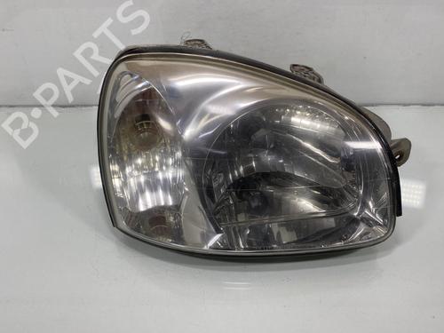 Used Right headlight HYUNDAI SANTA FÉ I (SM) 2.0 CRDi 4x4 (113 hp) 19981734