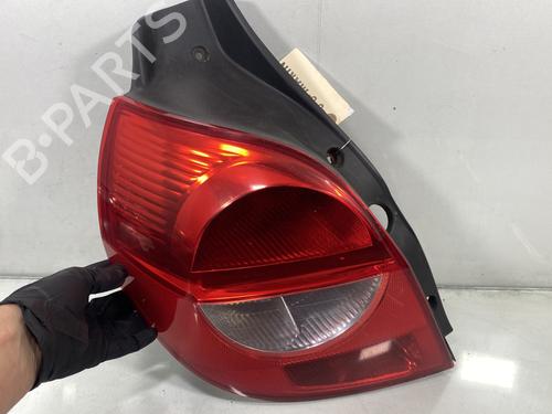 Used Left taillight RENAULT CLIO III (BR0/1, CR0/1) 1.2 16V (BR02, BR0J, BR11, CR02, CR0J, CR11) (75 hp) 29141829