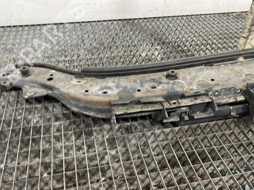 Used Crossmember Crossmember RENAULT MEGANE II (BM0/1_, CM0/1_) 1.5 dCi (BM02, BM13, BM2A, CM02, CM13) (101 hp) 32981087 32981087
