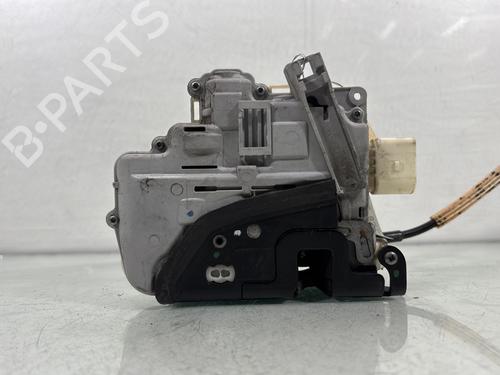 Front left lock VW PASSAT B7 (362) 2.0 TDI | BP29597427C98 - Image 4