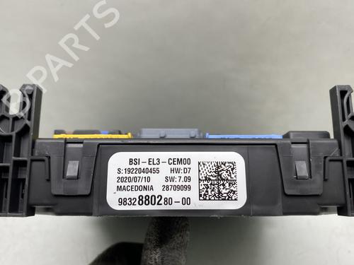 Used Fuse box Fuse box PEUGEOT 308 SW II (LC_, LJ_, LR_, LX_, L4_) 1.2 THP 110 (110 hp) 26389061 26389061