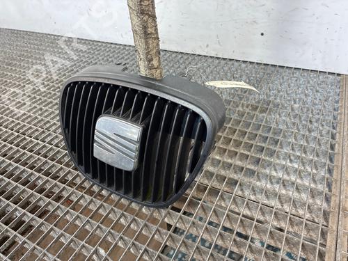 Grill Grill SEAT IBIZA III (6L1) 1.9 SDI (64 hp) 36053050 36053050