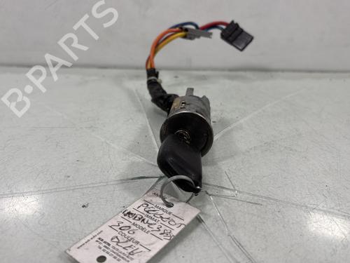 Clé de contact PEUGEOT 306 Hatchback (7A, 7C, N3, N5) 2.0 HDI 90 (90 hp) 30791249