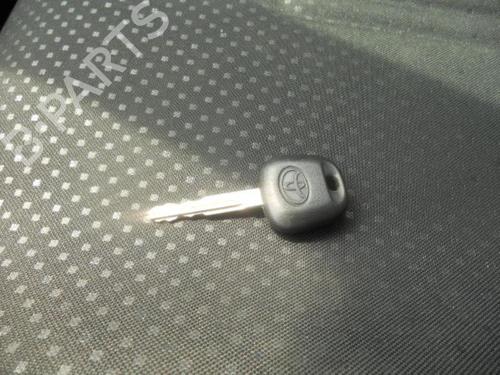 Tanklokket TOYOTA YARIS (_P9_) 1.4 D-4D (NLP90_, NLP90R) | BP20015342C131 