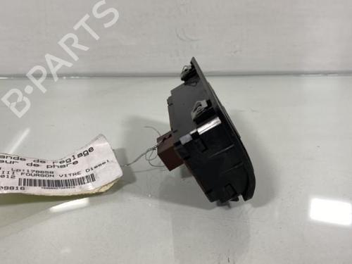Used Headlight switch Headlight switch CITROËN JUMPER II Van 2.2 HDi 130 (130 hp) 20017552 20017552