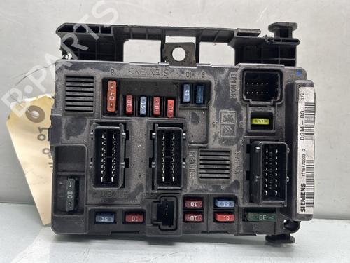 Boîte à Fusibles PEUGEOT 206 Hatchback (2A/C) 2.0 HDI 90 (90 hp) 29841474