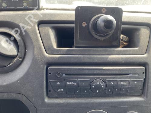 Fuse box RENAULT MASTER III Van (FV) 2.3 dCi 100 FWD (FV0A, FV0B, FV0G, FV0K, FV0H) | BP28519379E1 - Image 10