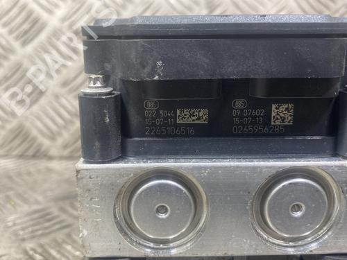 Used ABS pump ABS pump RENAULT ZOE (BFM_) ZOE (92 hp) 28217905 28217905