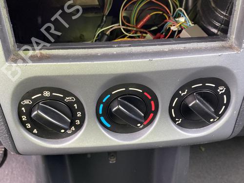 Fuse box PEUGEOT PARTNER MPV (5_, G_) 1.6 HDi 75 | BP26743175E1 - Image 10