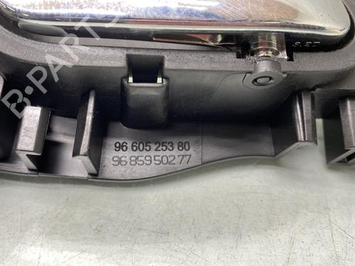 Used Front right interior door handle Front right interior door handle PEUGEOT 308 I (4A_, 4C_) [2007-2016] 31594717 31594717