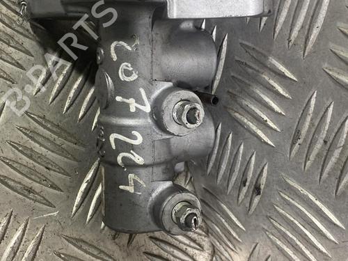 Used Brake master cylinder TOYOTA RAV 4 III (_A3_) 2.2 D 4WD (ALA30_, ALA30R) (136 hp) 19971523