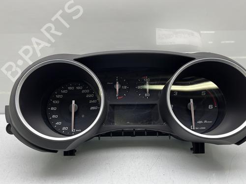 instrument-cluster-alfa-romeo-giulietta-940_-2010-2011-2012-2013-2014-2015-2016-2017-2018-2019-2020-26212414 main image