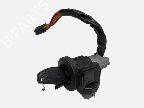 Canhão de ignição Canhão de ignição RENAULT CLIO II (BB_, CB_) 1.5 dCi (B/C2J) (68 hp) 39902822 39902822