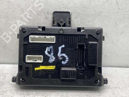 Used Fuse box Fuse box RENAULT CLIO III (BR0/1, CR0/1) 1.5 dCi (C/BR0G, C/BR1G) (68 hp) 19961086 19961086