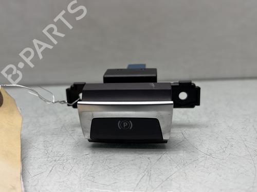 Used Switch PEUGEOT 308 II (LB_, LP_, LW_, LH_, L3_) 1.5 BlueHDi 130 (131 hp) 30515430