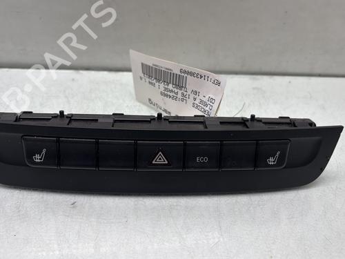 Used Warning switch MERCEDES-BENZ A-CLASS (W176) A 200 CDI (176.001) (136 hp) 29919900