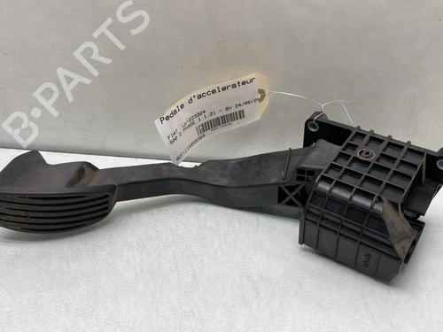 Używane Pedał FIAT 500 (312_) 1.2 (312AXA1A) (69 hp) 30791420