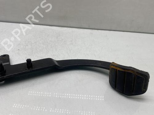 Used Clutch pedal Clutch pedal RENAULT MASTER II Van (FD) 2.5 D (FD0A, FD0E, FD2E, FD3E) (80 hp) 29866845 29866845