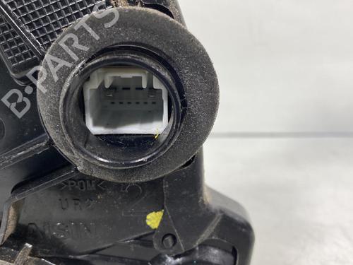 Used Front right lock TOYOTA AURIS (_E15_) 2.0 D-4D (ADE150_, ADE150R) (126 hp) 19995548