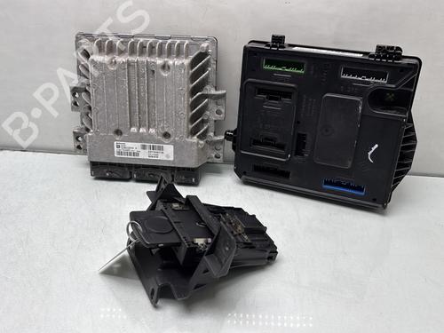 Used Electronic module RENAULT GRAND SCÉNIC III (JZ0/1_) 1.5 dCi (JZ09, JZ0D, JZ10, JZ14, JZ1G, JZ29, JZ2C) (110 hp) 32713437