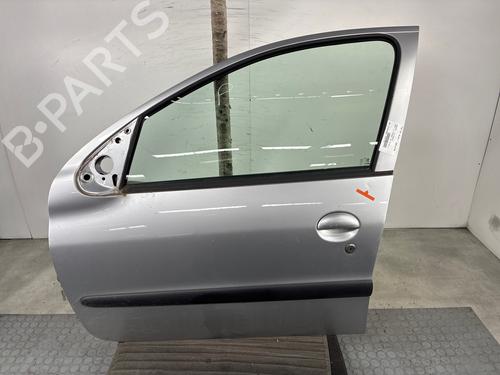 Dør venstre fortil Dør venstre fortil PEUGEOT 206+ (2L_, 2M_) 1.4 HDi eco 70 (68 hp) 39708050 39708050