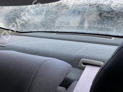 Left headlight VOLVO S60 I (384) 2.4 D | BP31880905C28