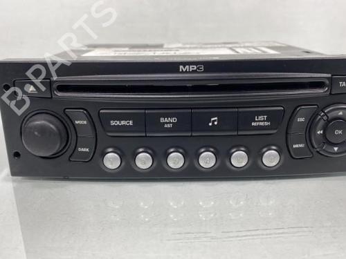 Used Radio PEUGEOT 807 (EB_) 2.0 HDi (120 hp) 19971261