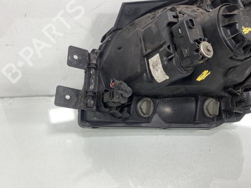 Right headlight KIA SPORTAGE II (JE_, KM_) 2.0 CRDi 4WD | BP22298266C29