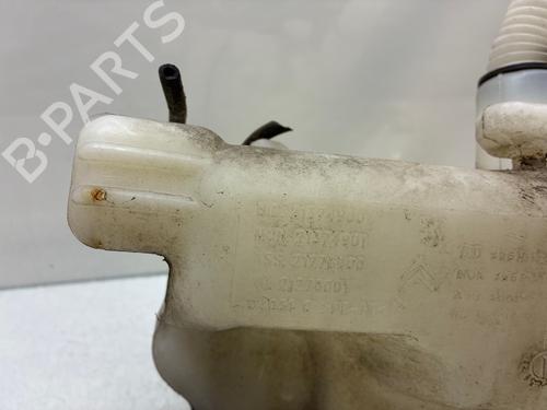 Used Windscreen washer tank Windscreen washer tank 39454928 39454928