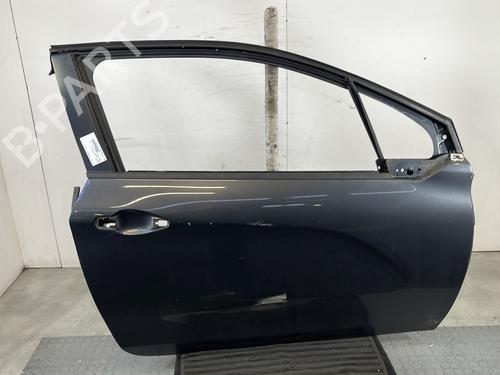 right-front-door-peugeot-208-i-ca_-cc_-2012-2013-2014-2015-2016-2017-2018-2019-2020-2021-31714392 main image