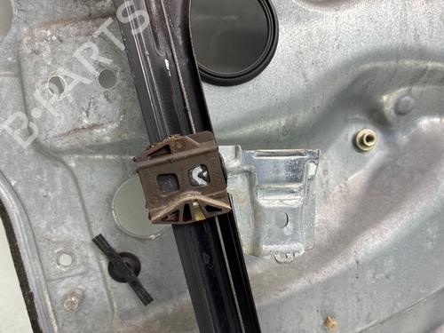 Używane Mechanizm podnoszenia szyby przedniej prawej Mechanizm podnoszenia szyby przedniej prawej 38202345 38202345