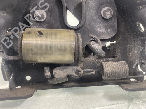 Used Hood lock Hood lock DACIA SANDERO II 1.0 SCe 75 (B8JC, B8JD, B8NC) (73 hp) 32725204 32725204