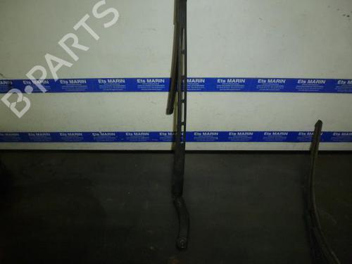 Used Front windshield wiper arm CITROËN C4 Coupe (LA_) 1.4 16V (88 hp) 20036353