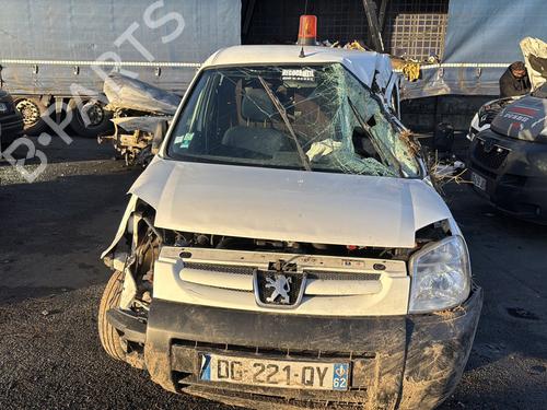 Fuse box PEUGEOT PARTNER MPV (5_, G_) 1.6 HDi 90 | BP34477511E1  - Image 9