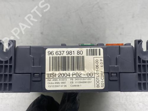 Used Fuse box Fuse box 19953473 19953473