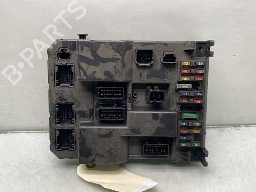 Zekeringkast PEUGEOT 307 (3A/C) 1.4 HDi (68 hp) 24428051