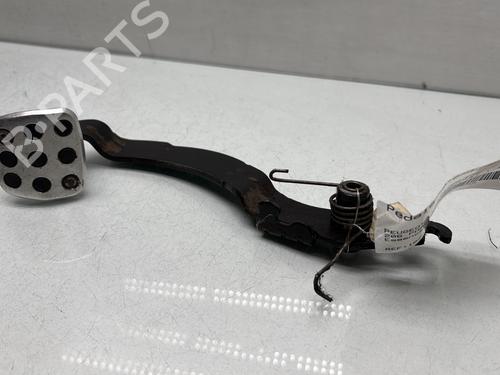 Used Clutch pedal Clutch pedal PEUGEOT 206 CC (2D) [2000-2008] 32314556 32314556