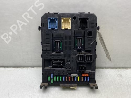 Used Fuse box CITROËN C4 I (LC_) 1.4 16V (88 hp) 23765994