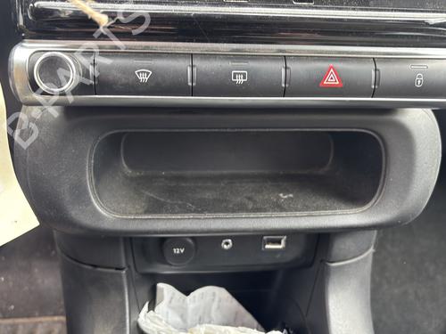 Venstre forlygte CITROËN C3 III (SX) 1.6 BlueHDi 75 | BP36891499C28 - Image 25