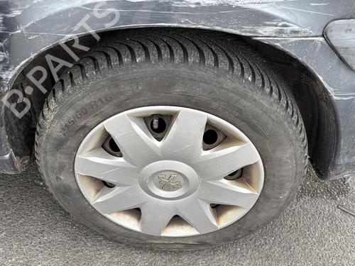 Fuel flap PEUGEOT 807 (EB_) 2.0 HDi | BP30358058C131