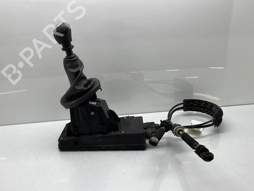 Used Gear lever DACIA DUSTER (HS_) 1.5 dCi (HSAJ) (90 hp) 24960585