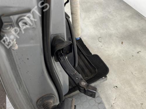 right-front-door-audi-a4-b8-8k2-2007-2008-2009-2010-2011-2012-2013-2014-2015-2016-2017-32682558 main image