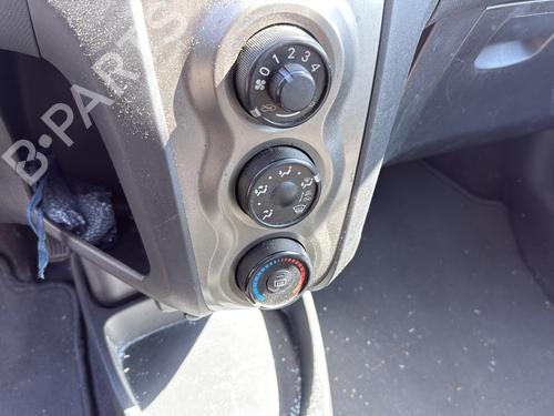 Left front window switch TOYOTA YARIS (_P9_) 1.0 VVT-i (KSP90_, KSP90R) | BP30791578I27  - Image 8