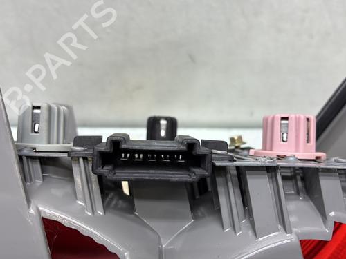 Used Left taillight Left taillight MERCEDES-BENZ E-CLASS (W210) [1995-2003] 33609672 33609672