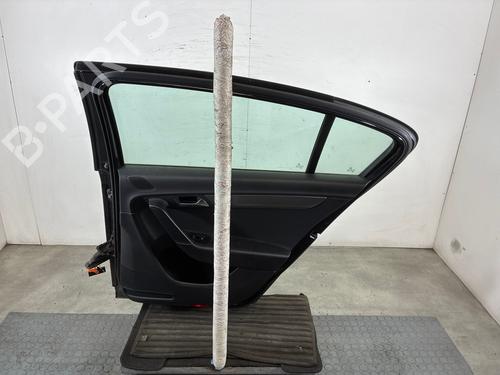 Used Right rear door Right rear door VW PASSAT B7 (362) 1.6 TDI (105 hp) 34637560 34637560